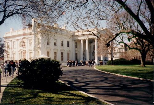 whitehouse.JPG (45037 bytes)